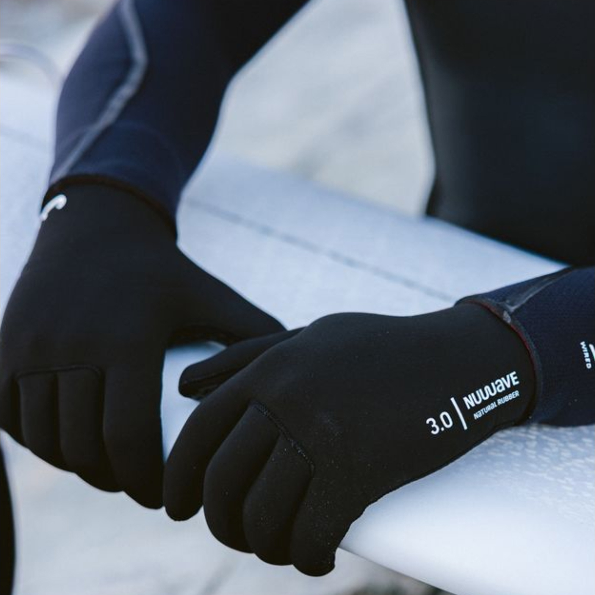 2026 C-Skins Nuwave 3mm Gloves CGLNW - Black